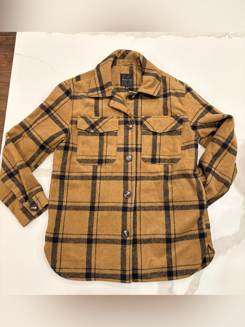 Dynamite Women's Camel and Black Plaid Utility Shacket Sz Small with pockets